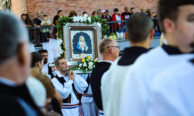 Završena devetnica Gospi od Suza